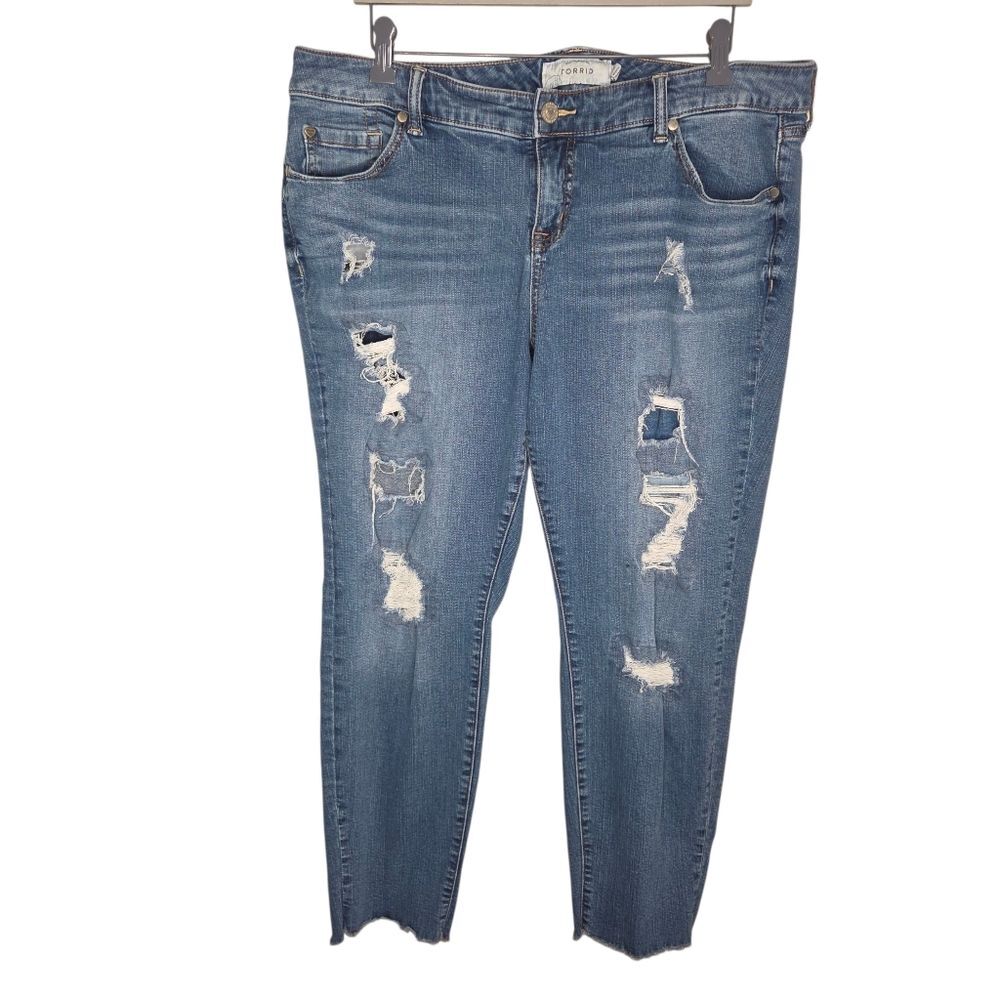 Torrid Ankle Skinny Cropped Frayed Hem Distressed Denim Jeans Size 16